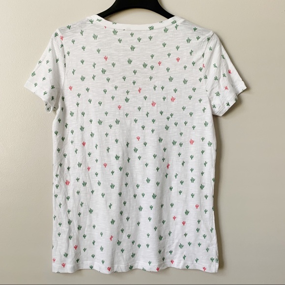 Caslon Cactus Print Pocketed V Neck T-Shirt - Picture 7 of 8